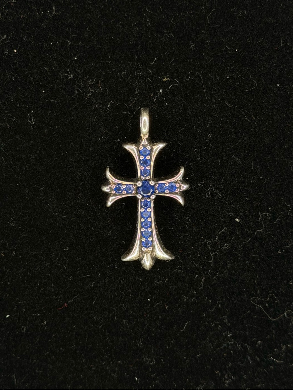 Chrome Hearts Classic Floral Cross Blue Diamond Studded Double Unisex Pendant